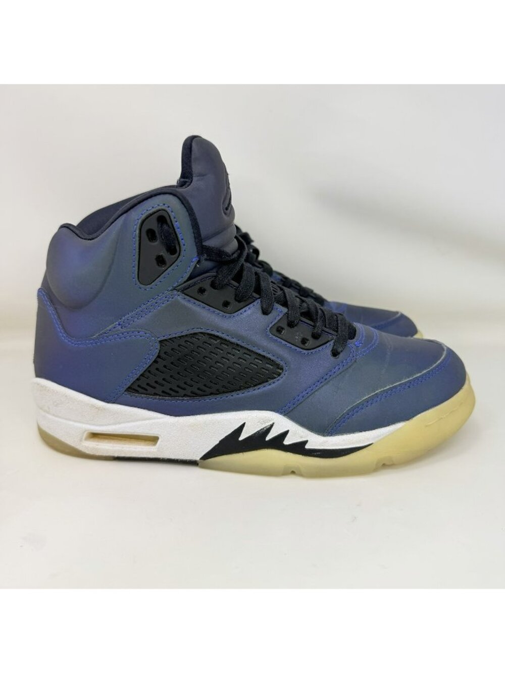 Nike Air Jordan 5 Retro Iridescent Oil Grey Shoes Women’s Size 7.5